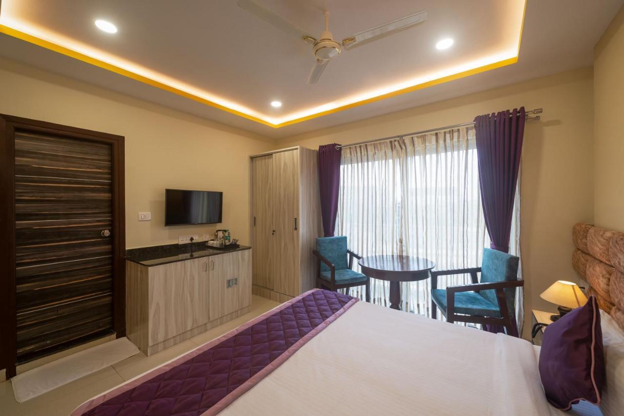 Zenith Hotels Hebbal 班加罗尔 外观 照片